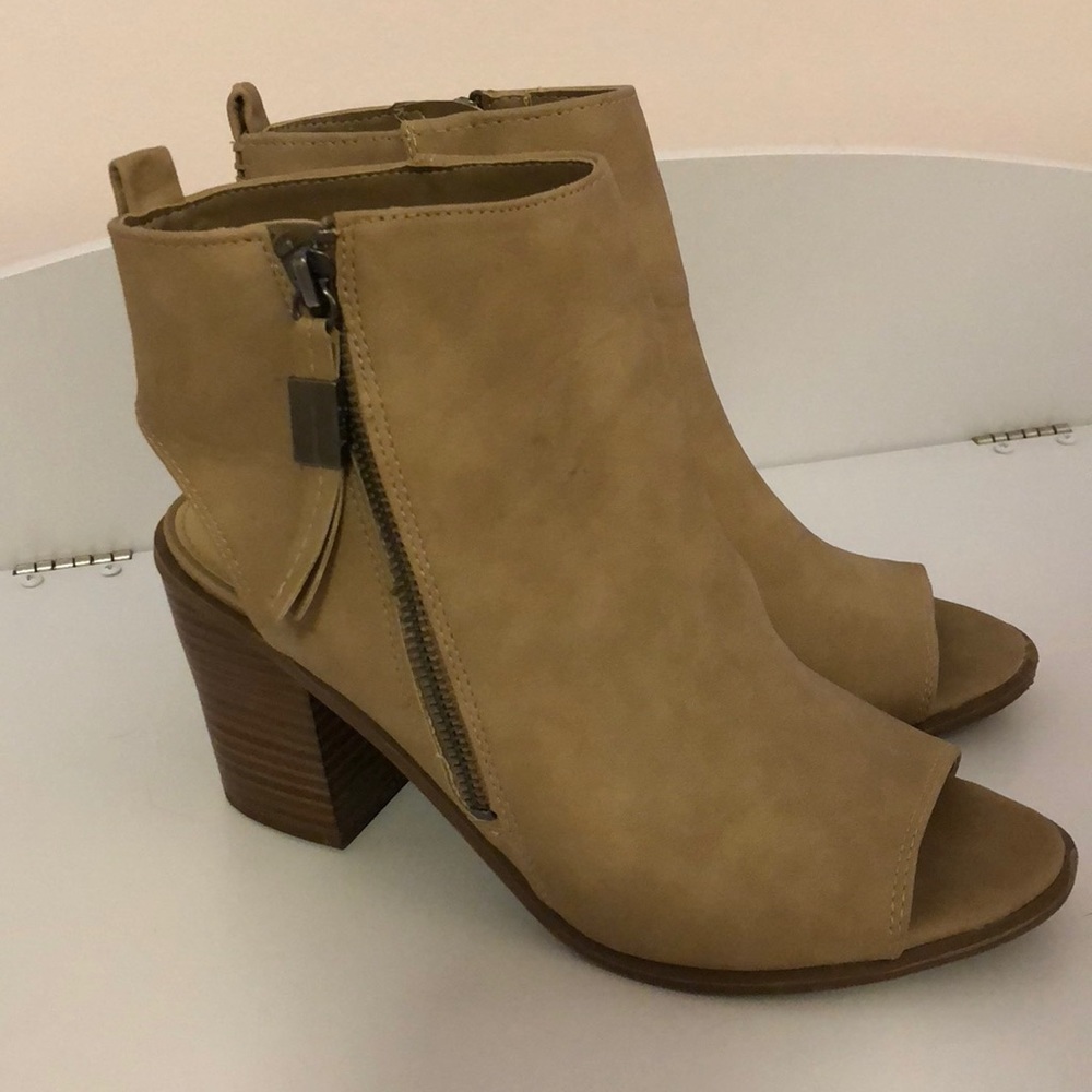 Wedges - Picture 2 of 5